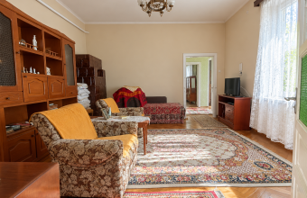 Casa individuala cu garaj si beci in pamant, Valea Rosie